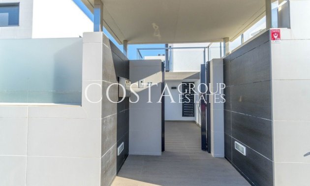 Herverkoop - Villa -
Orihuela Costa