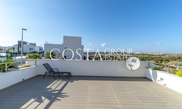 Herverkoop - Villa -
Orihuela Costa