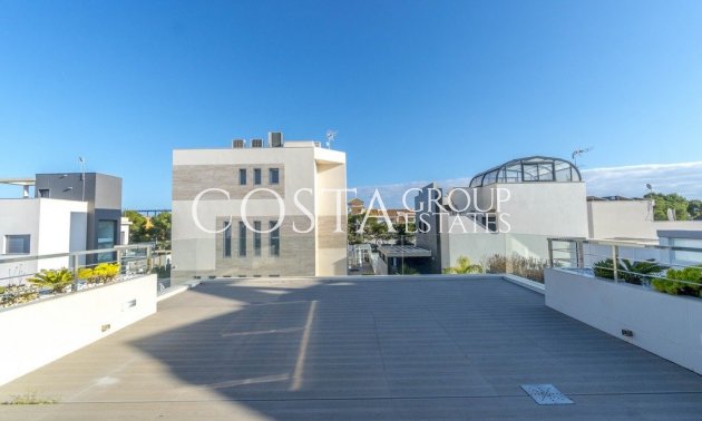 Herverkoop - Villa -
Orihuela Costa