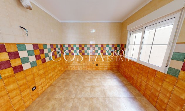 Herverkoop - Huis -
Fortuna - Fortuna Centro