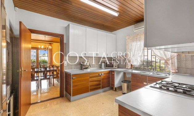 Odsprzedaż - Willa -
Orihuela Costa