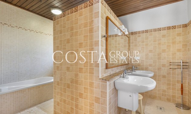 Odsprzedaż - Willa -
Orihuela Costa