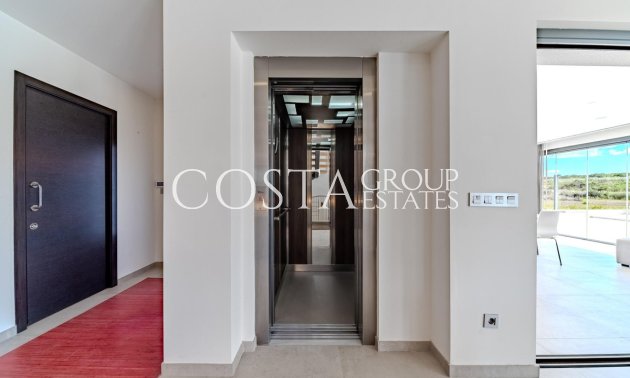 Herverkoop - Villa -
San Fulgencio - La Marina