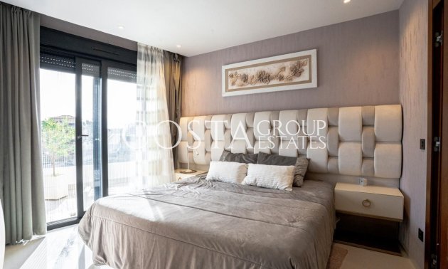 Odsprzedaż - Willa -
Orihuela Costa - Villamartin