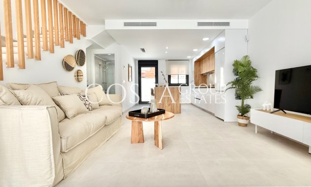 Nowy budynek - Apartments -
Cox
