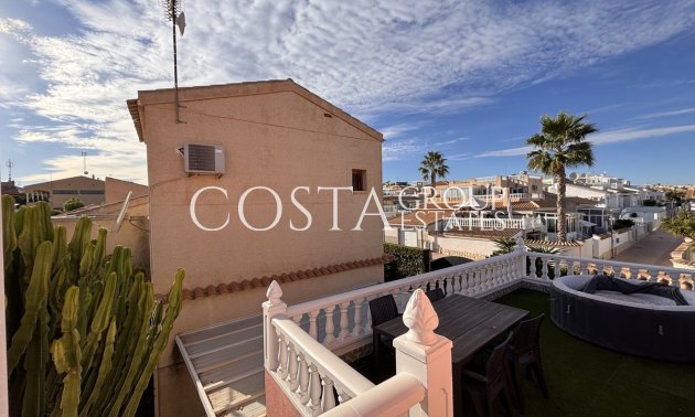Herverkoop - Villa -
Orihuela Costa - Playa Flamenca