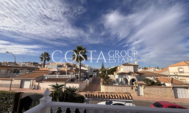 Herverkoop - Villa -
Orihuela Costa - Playa Flamenca