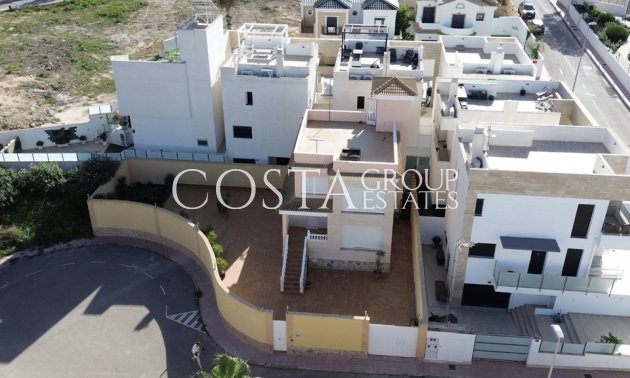 Revente - Villa -
Orihuela Costa - Villamartin