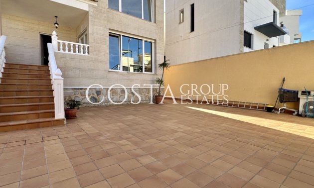 Revente - Villa -
Orihuela Costa - Villamartin