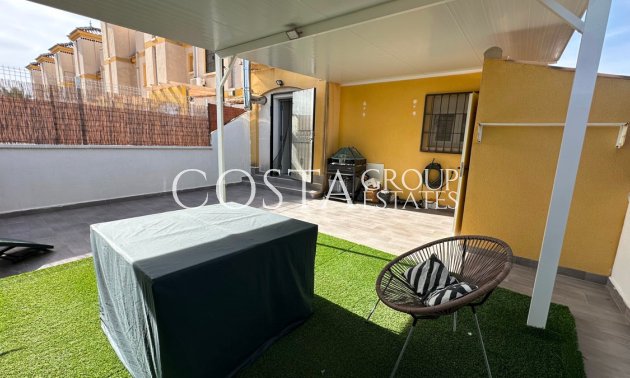 Revente - Maison -
Urbanización El Raso