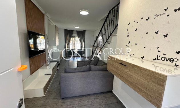 Revente - Maison -
Urbanización El Raso