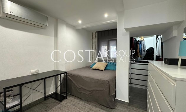 Revente - Maison -
Urbanización El Raso