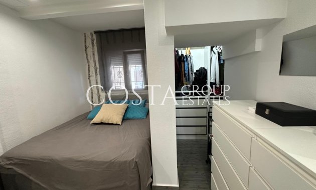 Revente - Maison -
Urbanización El Raso