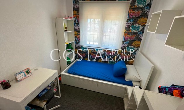 Revente - Maison -
Urbanización El Raso