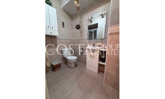 Wiederverkauf - House -
Orihuela Costa