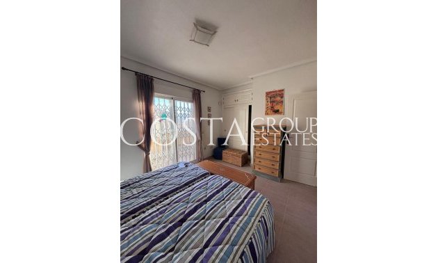 Wiederverkauf - House -
Orihuela Costa