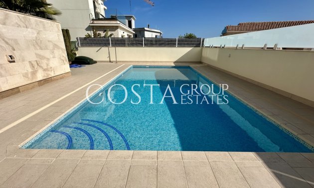 Herverkoop - Villa -
Orihuela Costa - La Zenia