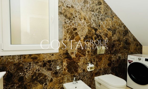 Herverkoop - Villa -
Orihuela Costa - La Zenia