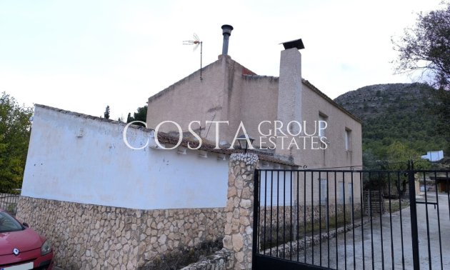 Herverkoop - Villa -
Yecla - Yecla Centro