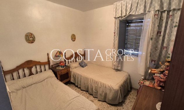 Herverkoop - Villa -
Yecla - Yecla Centro