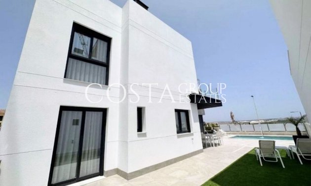 Revente - Villa -
Orihuela Costa - Los Balcones