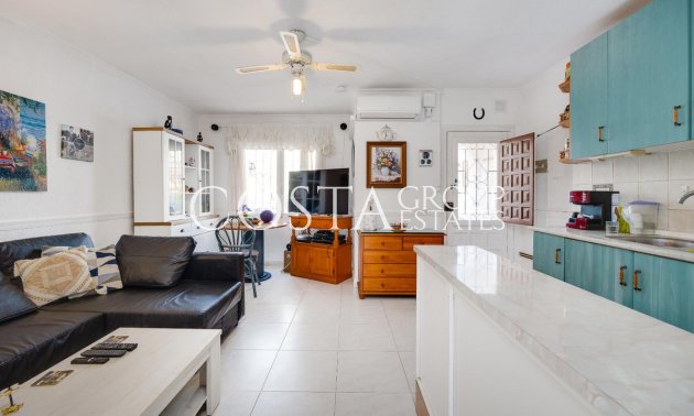 Herverkoop - Huis -
Torrevieja