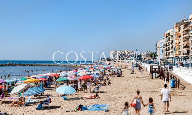 Herverkoop - Huis -
Torrevieja