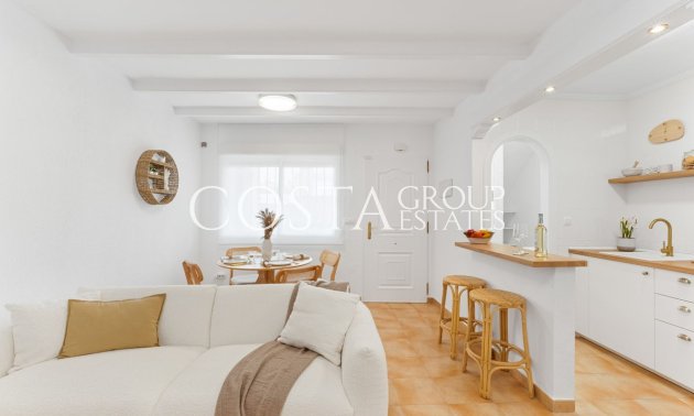 Resale - House -
Orihuela Costa - Villamartin