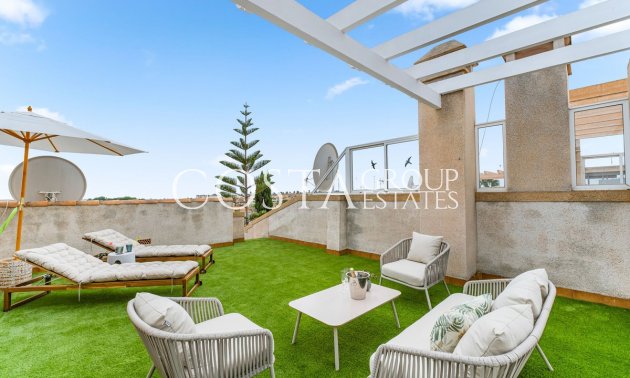 Resale - House -
Orihuela Costa - Villamartin