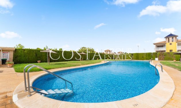 Resale - House -
Orihuela Costa - Villamartin