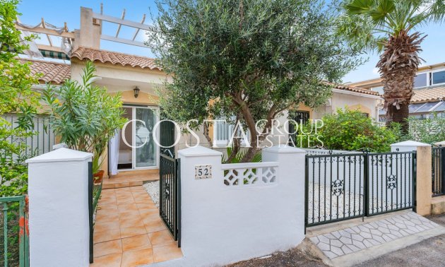 Resale - House -
Orihuela Costa - Villamartin