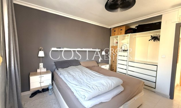 Resale - Villa -
Torrevieja