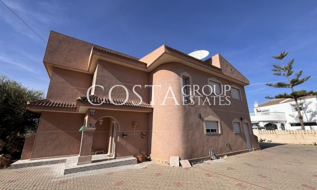 Wiederverkauf - Villa -
Benijofar