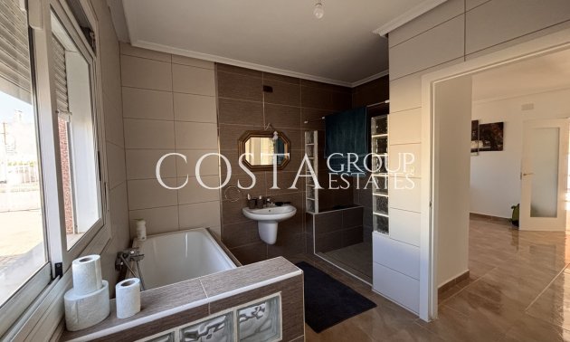 Wiederverkauf - Villa -
Benijofar