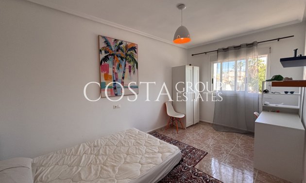 Wiederverkauf - Villa -
Benijofar