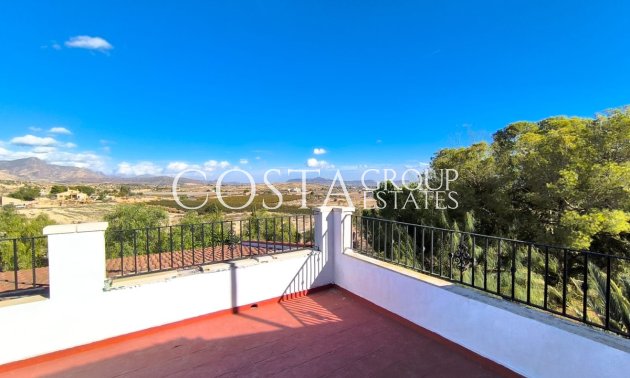 Herverkoop - Villa -
Novelda - Novelda Centro