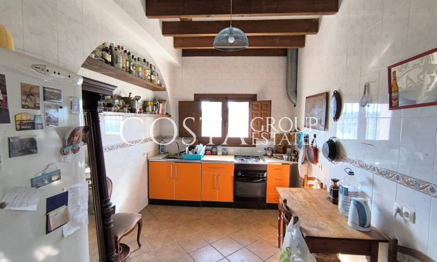 Herverkoop - Villa -
Novelda - Novelda Centro