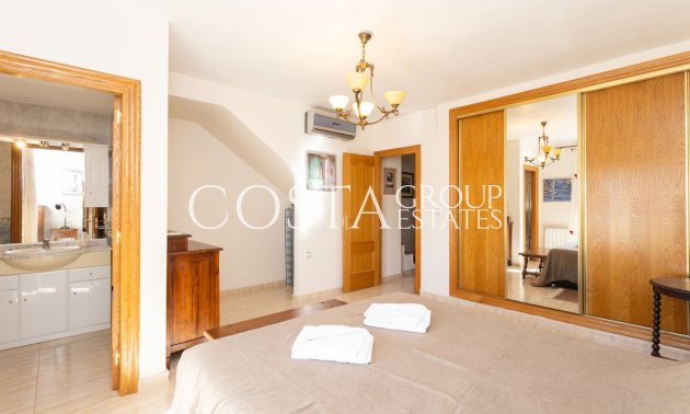 Resale - House -
Orihuela Costa - Villamartin