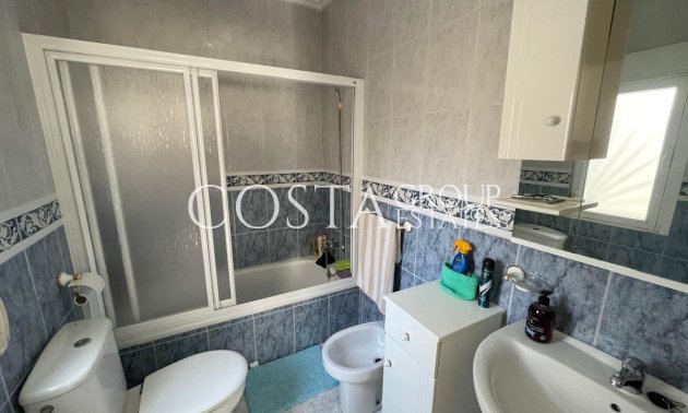 Herverkoop - Huis -
Rojales - Quesada