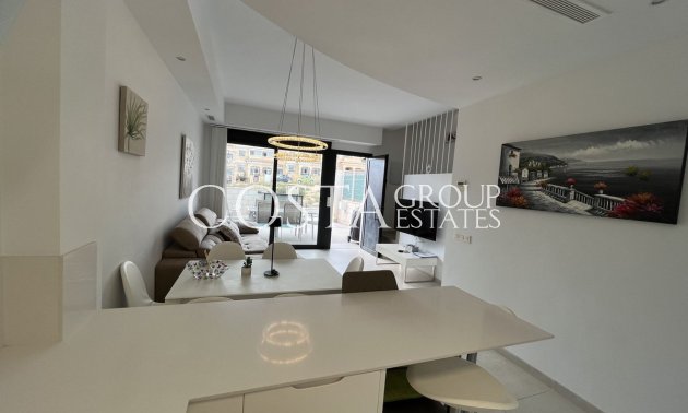 Resale - House -
Orihuela Costa - Villamartin