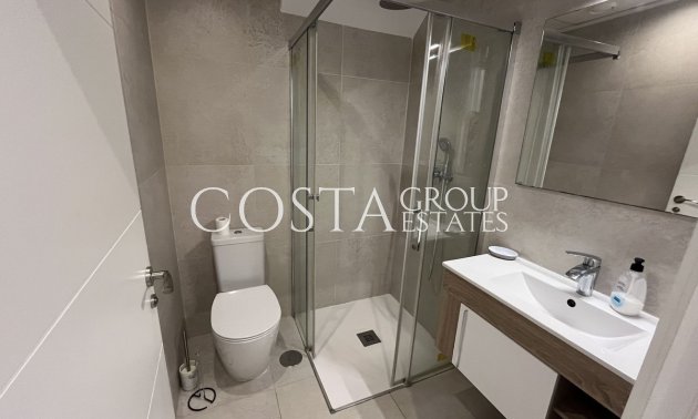 Resale - House -
Orihuela Costa - Villamartin