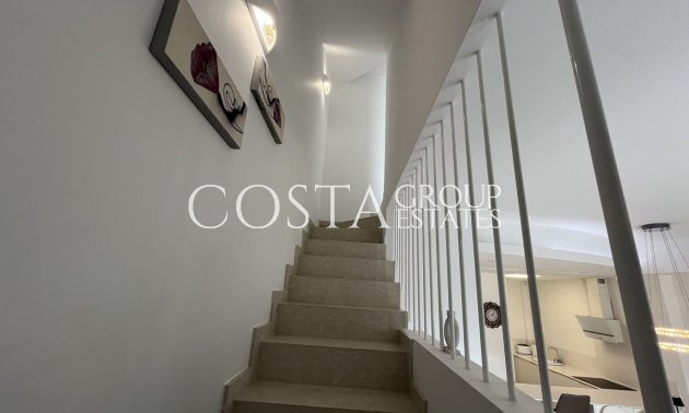 Resale - House -
Orihuela Costa - Villamartin