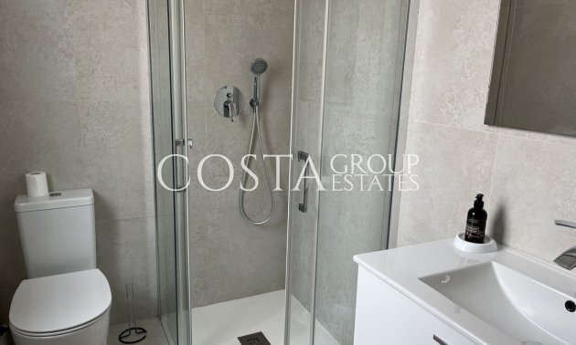 Resale - House -
Orihuela Costa - Villamartin