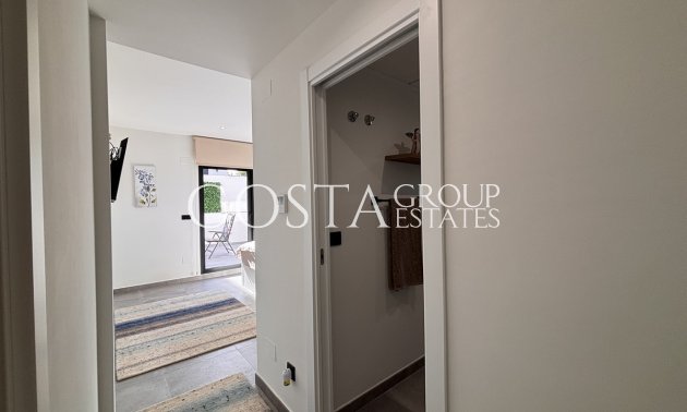 Herverkoop - Villa -
Orihuela Costa - Villamartin