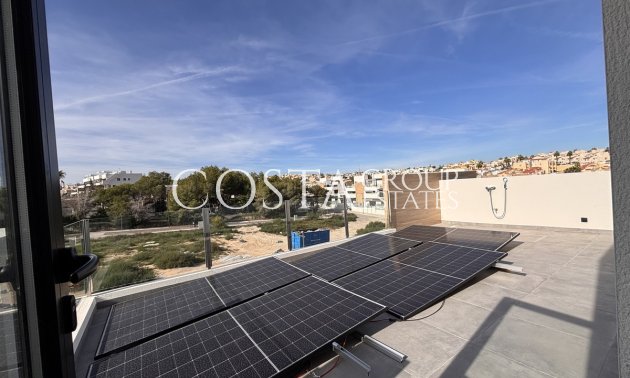 Herverkoop - Villa -
Orihuela Costa - Villamartin