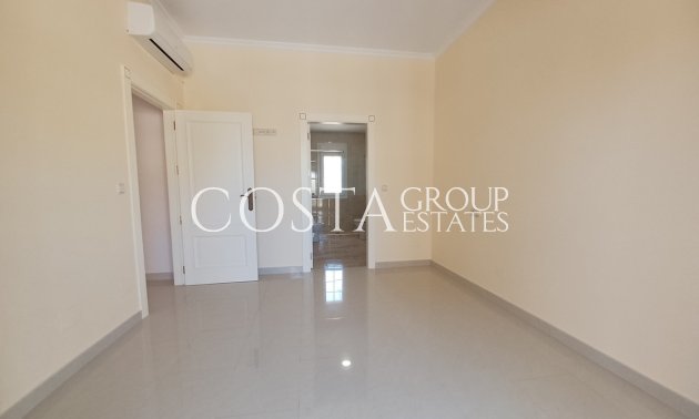 Herverkoop - Villa -
Orihuela Costa - Cabo Roig