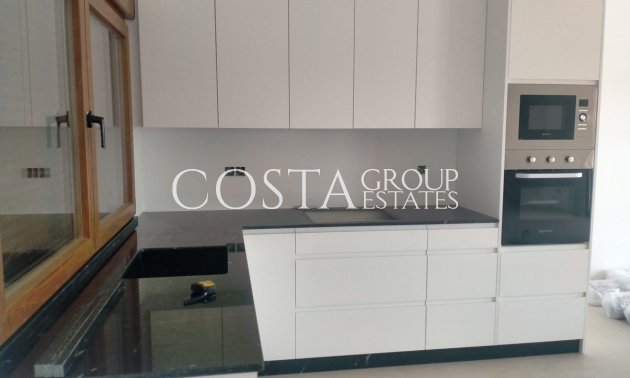 Herverkoop - Villa -
Pinoso - Pinoso Centro