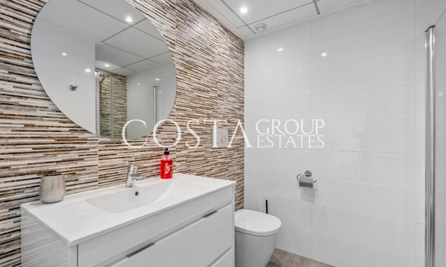 Odsprzedaż - Dom -
Torrevieja