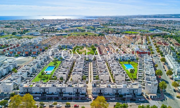 Odsprzedaż - Dom -
Torrevieja