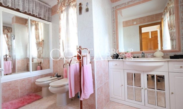 Revente - Villa -
Orihuela Costa